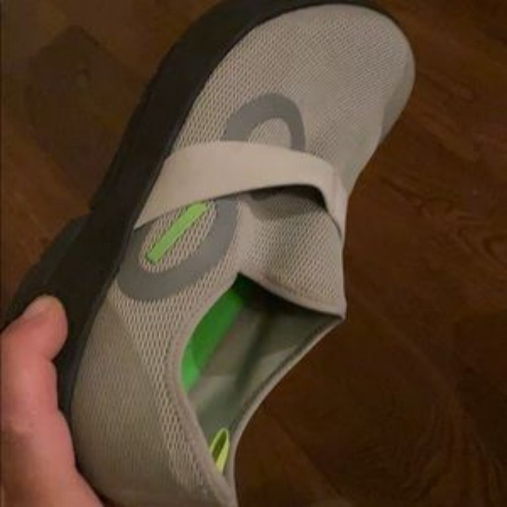 oofos MENS slip on sneakers